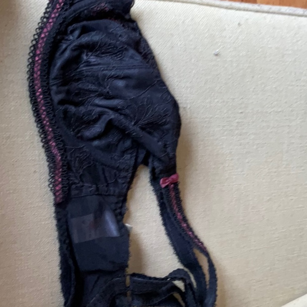 Fauve black lace with mauve/print trim—underwire, size 34F